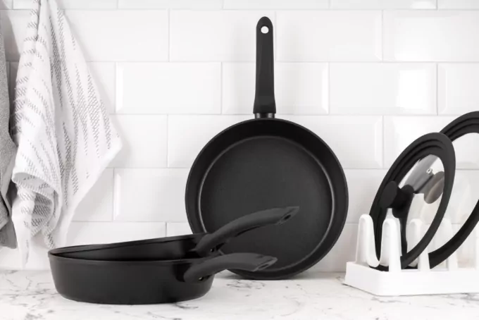 Сковорода глубокая Ardesto Gemini Gourmet Bolzano, 24см, алюминий, черный