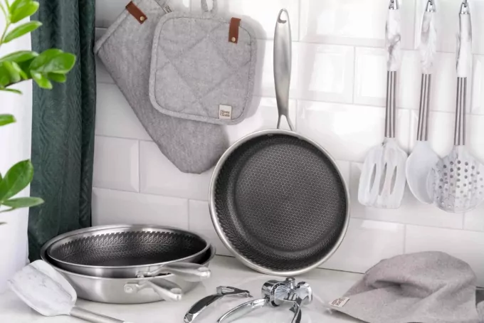 Ardesto Fry pan Black Mars Avior, 28cm, Triply stainless steel