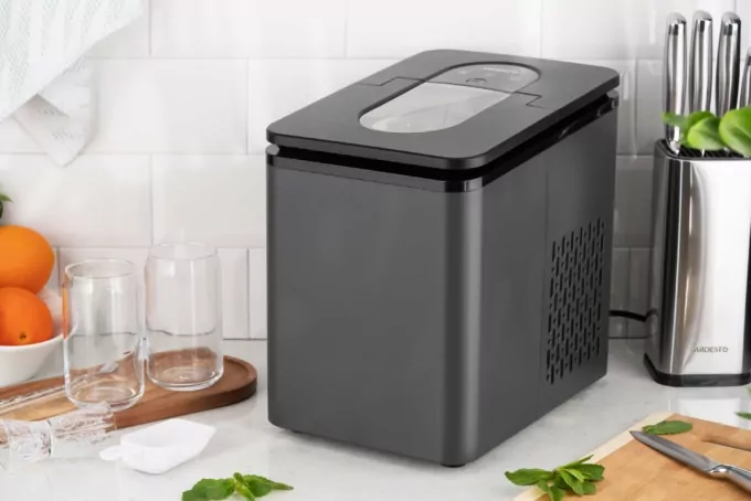Ice maker household ARDESTO, 12kg/day, 1.8L, black