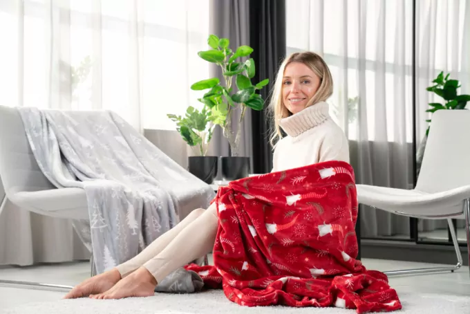 Flannel blanket ARDESTO 160x200cm, dancing gnomes, 100% polyester