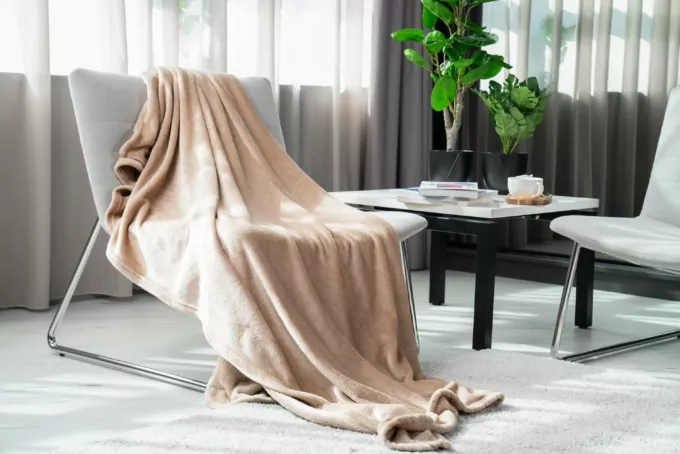 Плед Ardesto Flannel, 200х220см, 100% полиэстер, бежевый