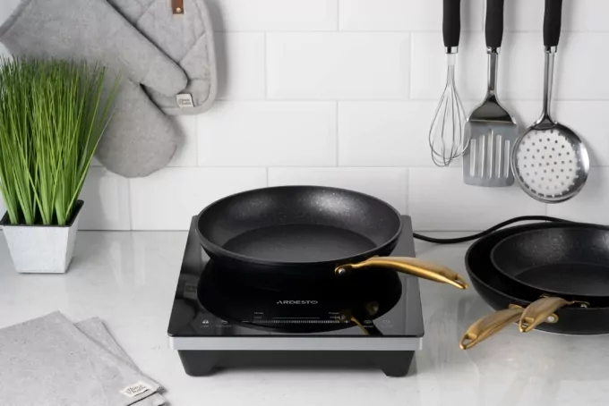 Сковорода Ardesto Black Mars Sparkle, 28см, алюминий, черный