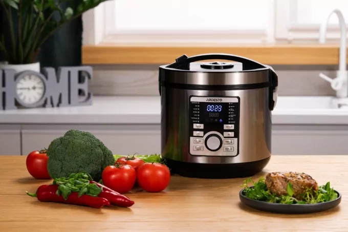 Мультиварка Ardesto, 860Вт, чаша-5л, электронное управл., книга рецептов, металл/пластик, серый