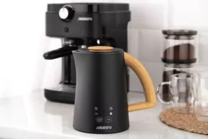 ARDESTO Milk frother&heater 500W, tank capacity-500ml, LED-display, black