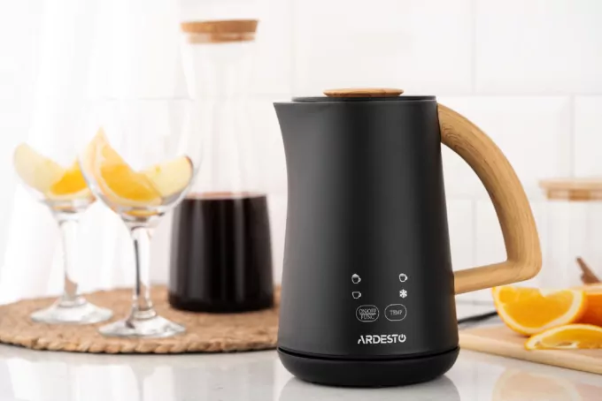 ARDESTO Milk frother&heater 500W, tank capacity-500ml, LED-display, black