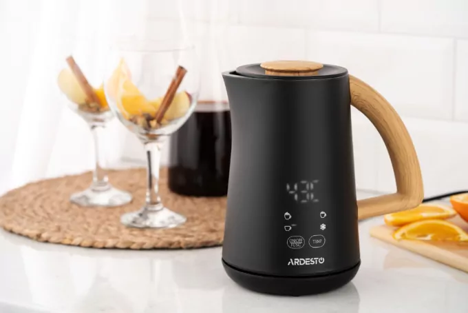 ARDESTO Milk frother&heater 500W, tank capacity-500ml, LED-display, black
