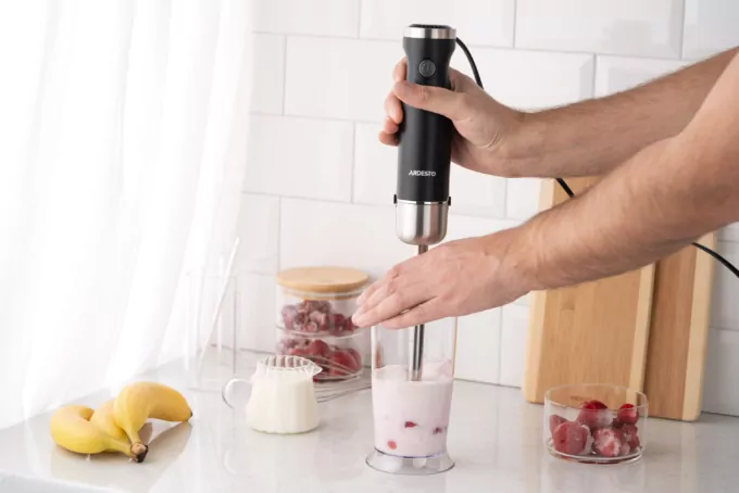 Блендер Ardesto погружной 600Вт, чаша-600мл, венчик для взбивания, черно-серебристый