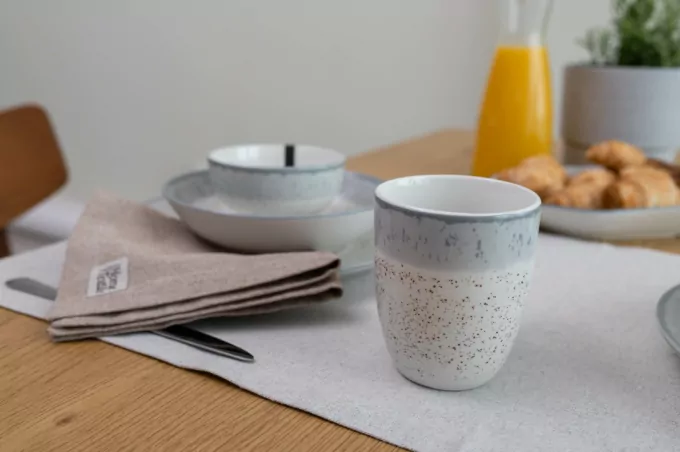 Mug ARDESTO Siena, 360ml, porcelain, white-gray