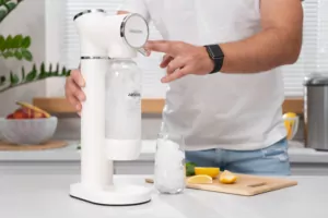 Сифон для газирования воды Ardesto, подключение баллона-резьба, бутылка 1л, рычаг, белый