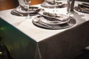 ARDESTO Tablecloth Shine 140х180cm, 100% polyester, gold