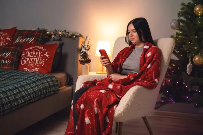 Flannel blanket ARDESTO 160x200cm, dancing gnomes, 100% polyester