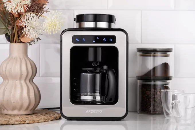 Кавоварка ARDESTO Steel Collection крапельна 0.5л, зерно + мелена, дисплей, сріблясто-чорний