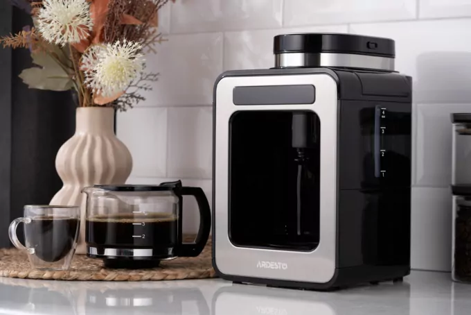 Кавоварка ARDESTO Steel Collection крапельна 0.5л, зерно + мелена, дисплей, сріблясто-чорний