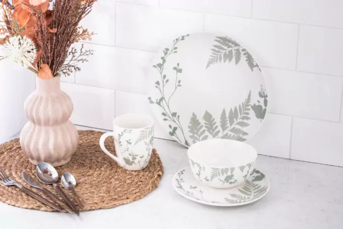 Салатник ARDESTO Capri, 510мл, 13.8см, порцеляна, біло-зелений