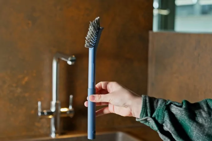 Щітка для миття ARDESTO Profe 31.3х2.2х6.5см, пластик, блакитний