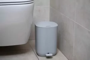 Ведро для мусора Ardesto Vigor с педалью, 3л, полипропилен, белый