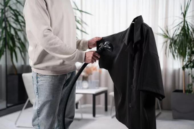 Отпариватель Ardesto вертикальный IR-S14, 1800Вт, 1400мл, вешалка, нерж. сталь, чёрный