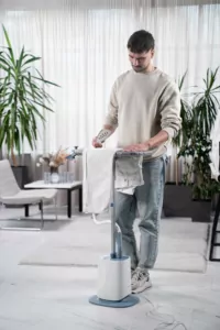 Відпарювач Ardesto вертикальний IR-S26, 1800Вт, 2600мл, вішалка, нерж. сталь, білий+сірий