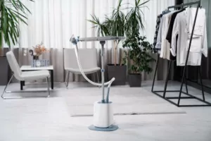 Відпарювач Ardesto вертикальний IR-S26, 1800Вт, 2600мл, вішалка, нерж. сталь, білий+сірий