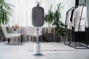 Відпарювач Ardesto вертикальний IR-S26, 1800Вт, 2600мл, вішалка, нерж. сталь, білий+сірий