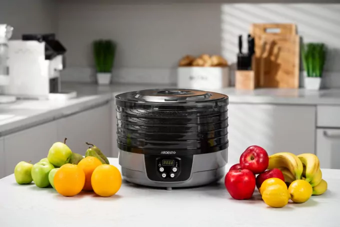 Сушарка для продуктів  Ardesto FDB-532TTC, 250Вт, піддонів -5×3см, діаметр-32см, макс-70°С, таймер, електр. управління, пластик , білий
